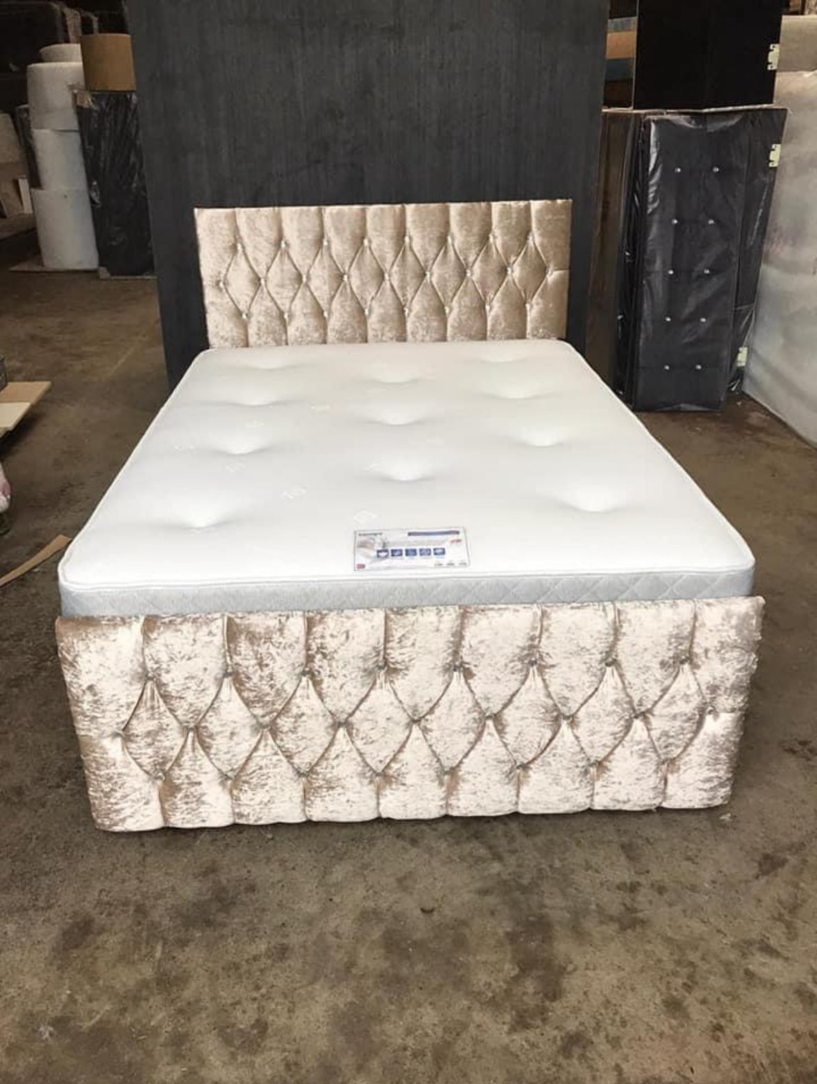 Florida chesterfield divan bed