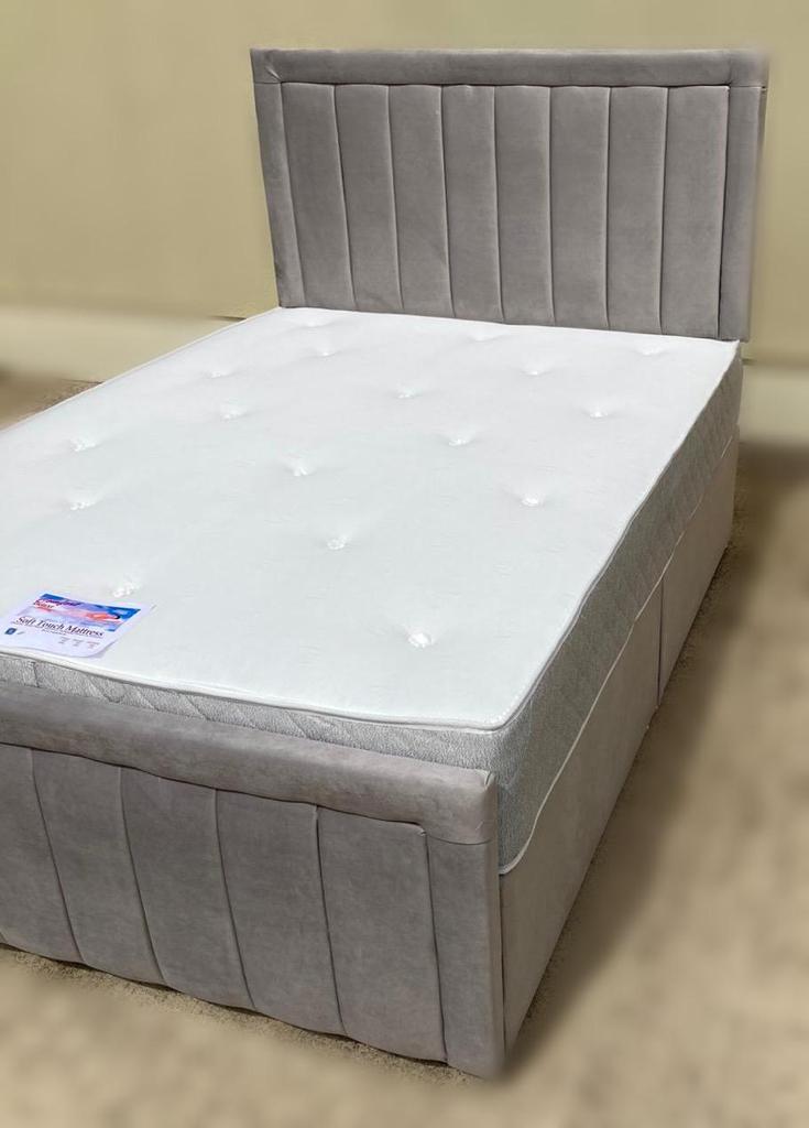 Panel Vancouver divan bed