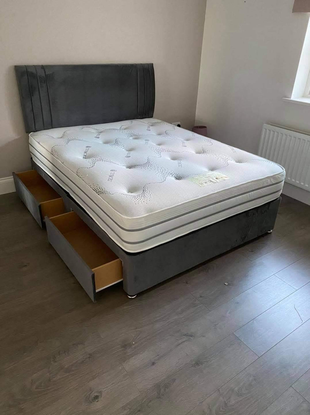 Manhattan divan bed