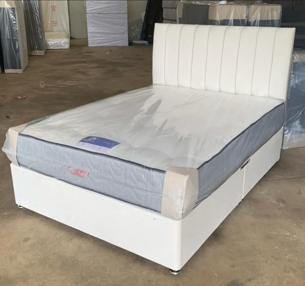 Panel divan beds