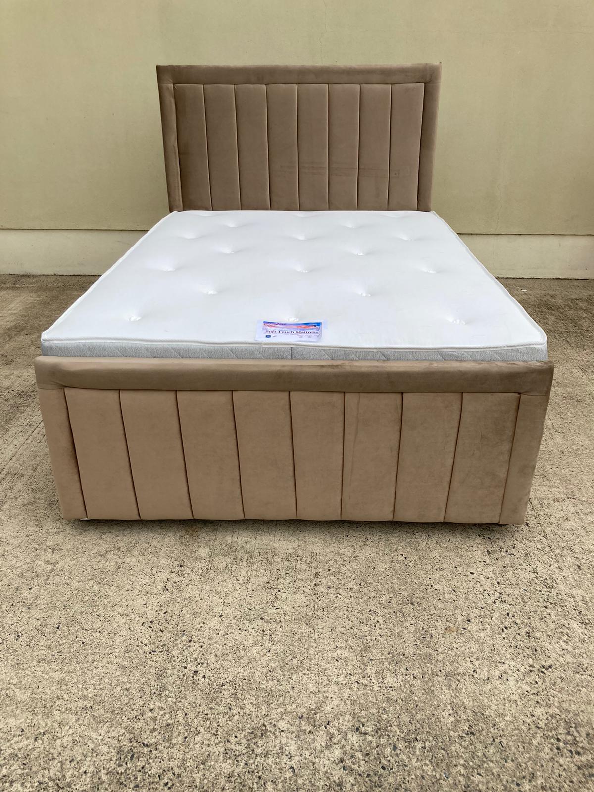 Panel Vancouver divan bed