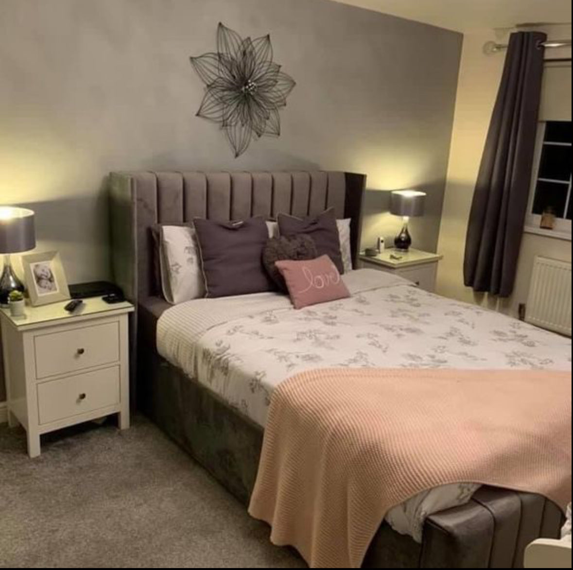 Indiana panel wingback (frame bed)