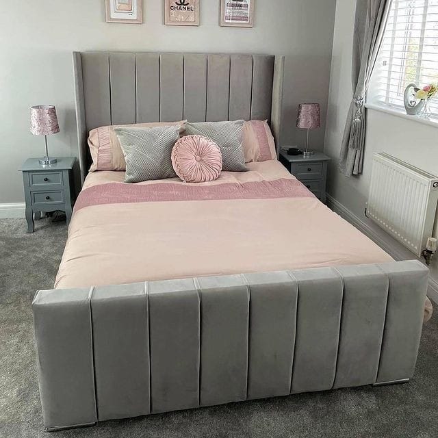 Indiana panel wingback (frame bed)