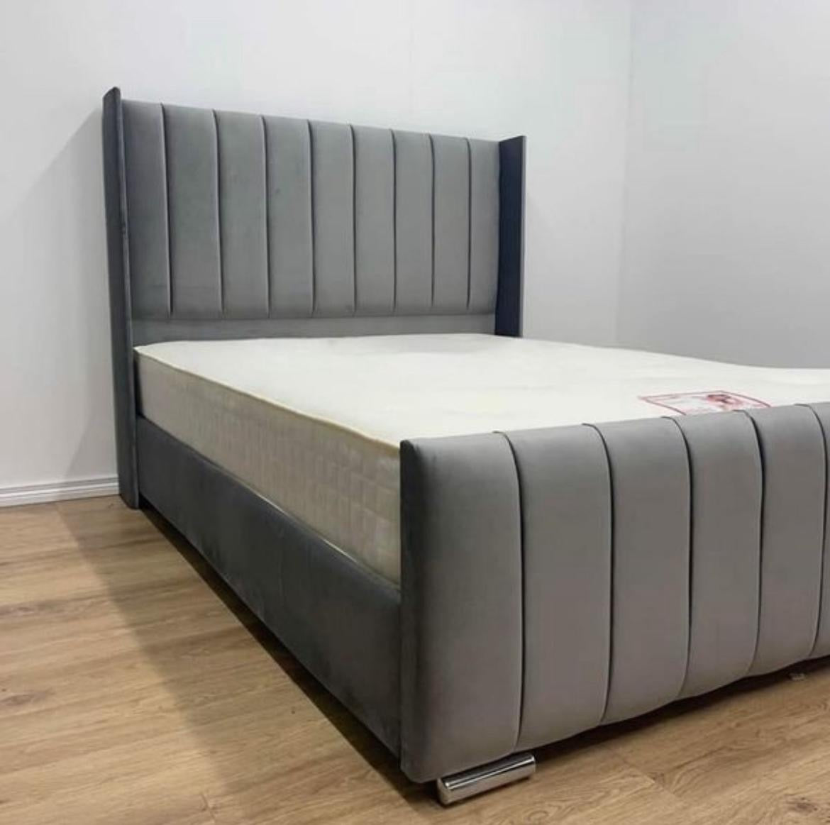 Indiana panel wingback (frame bed)